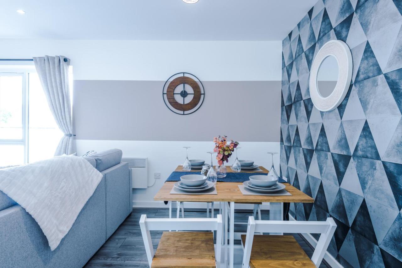 Stunning 2 Bed Apt By Greenstay Serviced Accommodation - Located In Formby Village - Perfect For Short & Long Stays - Couples, Friends & Families & Business Travellers All Welcome - Dog Friendly - 7 מראה חיצוני תמונה