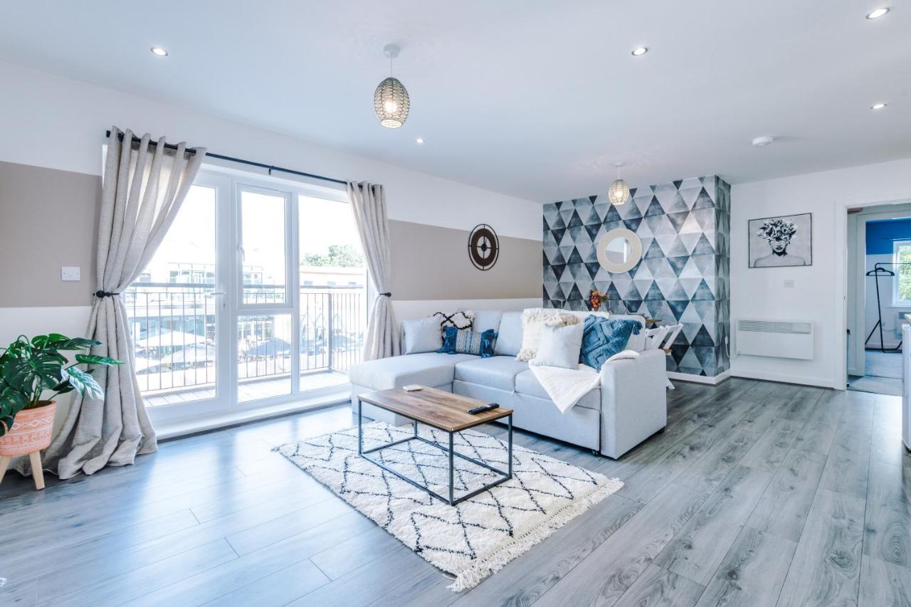 Stunning 2 Bed Apt By Greenstay Serviced Accommodation - Located In Formby Village - Perfect For Short & Long Stays - Couples, Friends & Families & Business Travellers All Welcome - Dog Friendly - 7 מראה חיצוני תמונה